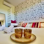 V&v Lloret- Marie Luxury House With Air Conditioning Villa