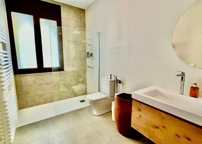 V&v Lloret- Marie Luxury House With Air Conditioning Willa Lloret de Mar