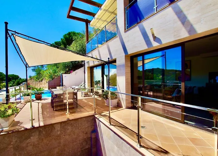 Willa V&v Lloret- Marie Luxury House With Air Conditioning *