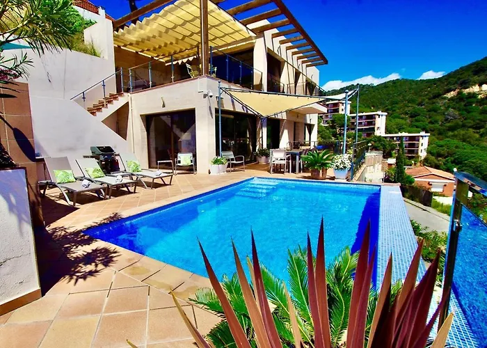 Вилла V&v Lloret- Marie Luxury House With Air Conditioning Льорет-де-Мар