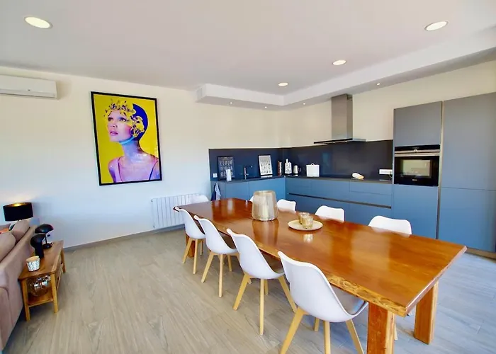 V&v Lloret- Marie Luxury House With Air Conditioning Lloret de Mar