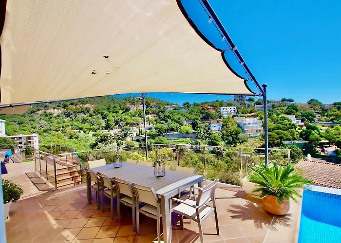 V&v Lloret- Marie Luxury House With Air Conditioning Willa