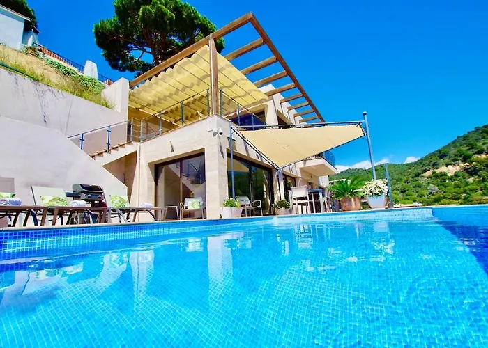 V&v Lloret- Marie Luxury House With Air Conditioning *