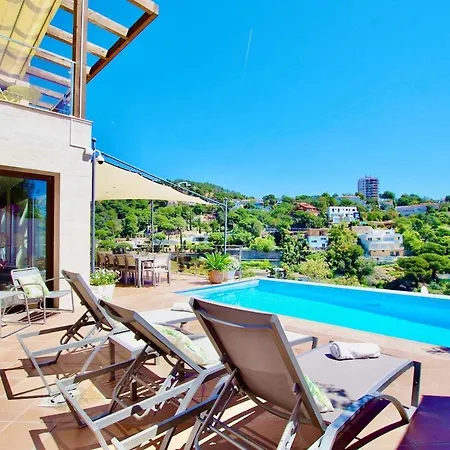 V&v Lloret- Marie Luxury House With Air Conditioning * Lloret de Mar
