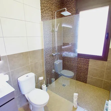 V&v Lloret- Marie Luxury House With Air Conditioning Villa *