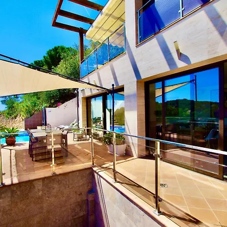 V&v Lloret- Marie Luxury House With Air Conditioning * Lloret de Mar