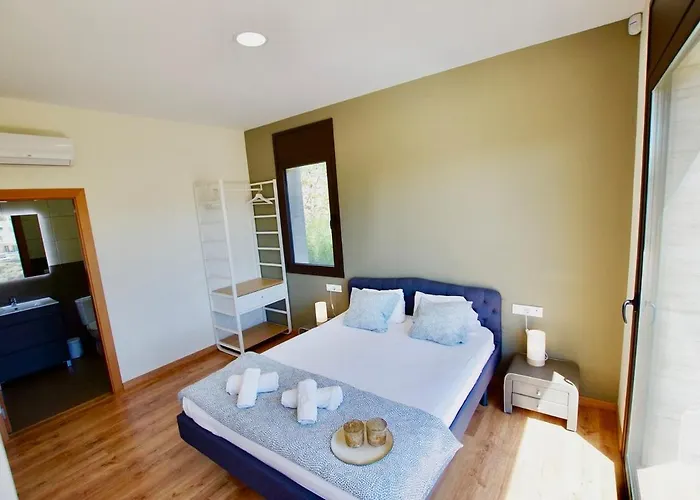 Вилла V&v Lloret- Marie Luxury House With Air Conditioning Льорет-де-Мар